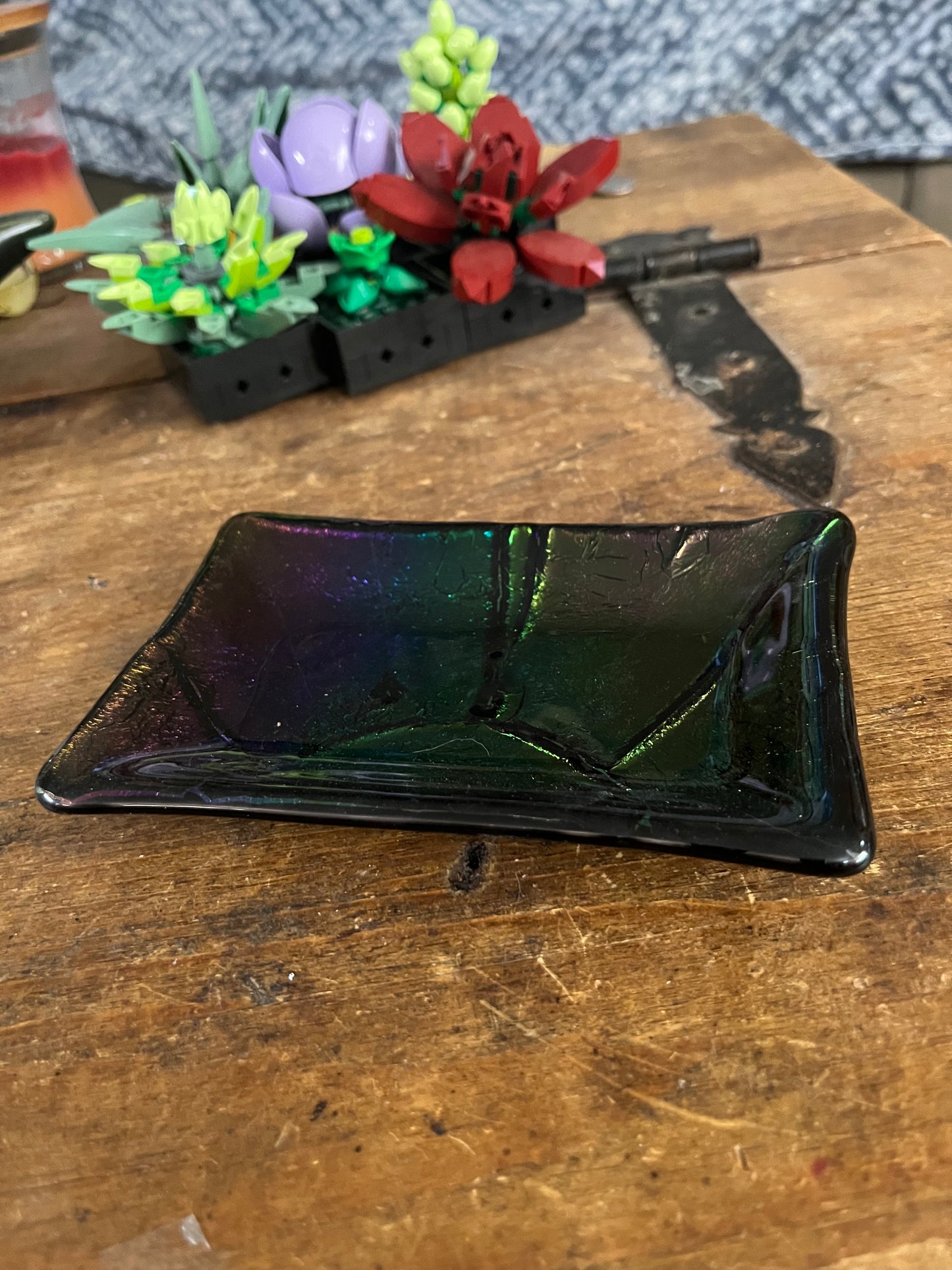 Dichroic Decretive Dish